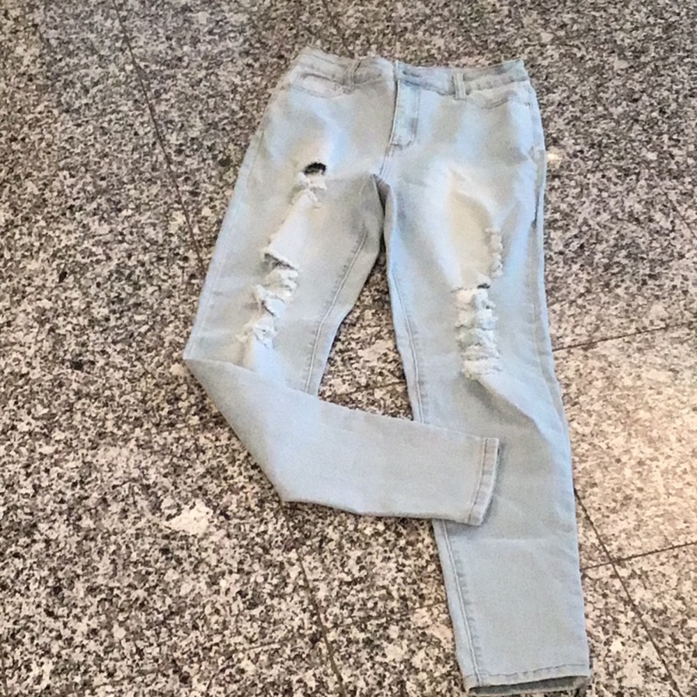 Light Blue Distressed Women’s Jeans